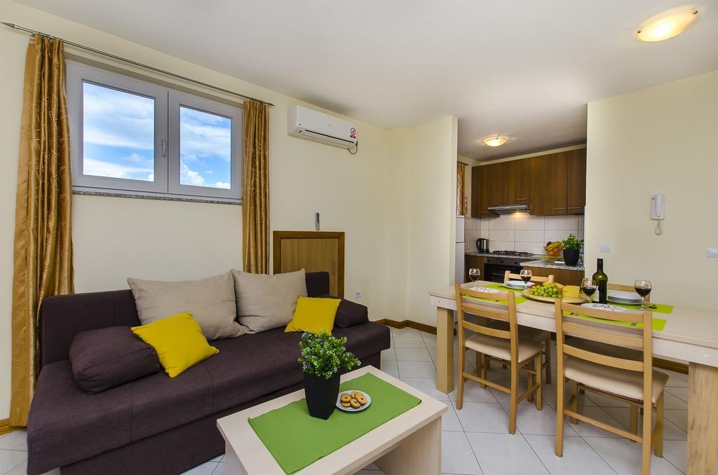 Apartments Glavan ปริฟลากา ห้อง รูปภาพ