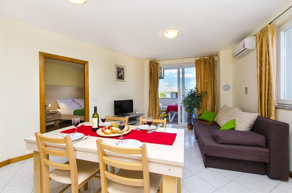 Apartments Glavan ปริฟลากา ห้อง รูปภาพ